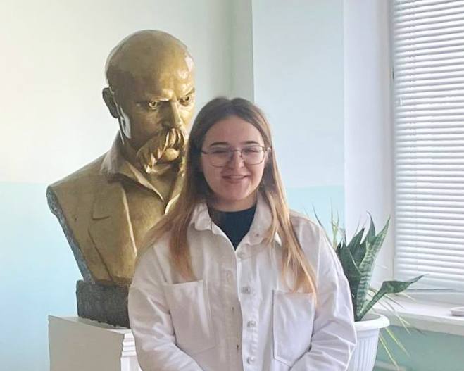 Студентка групи СОУМАск-22 Софія Котис